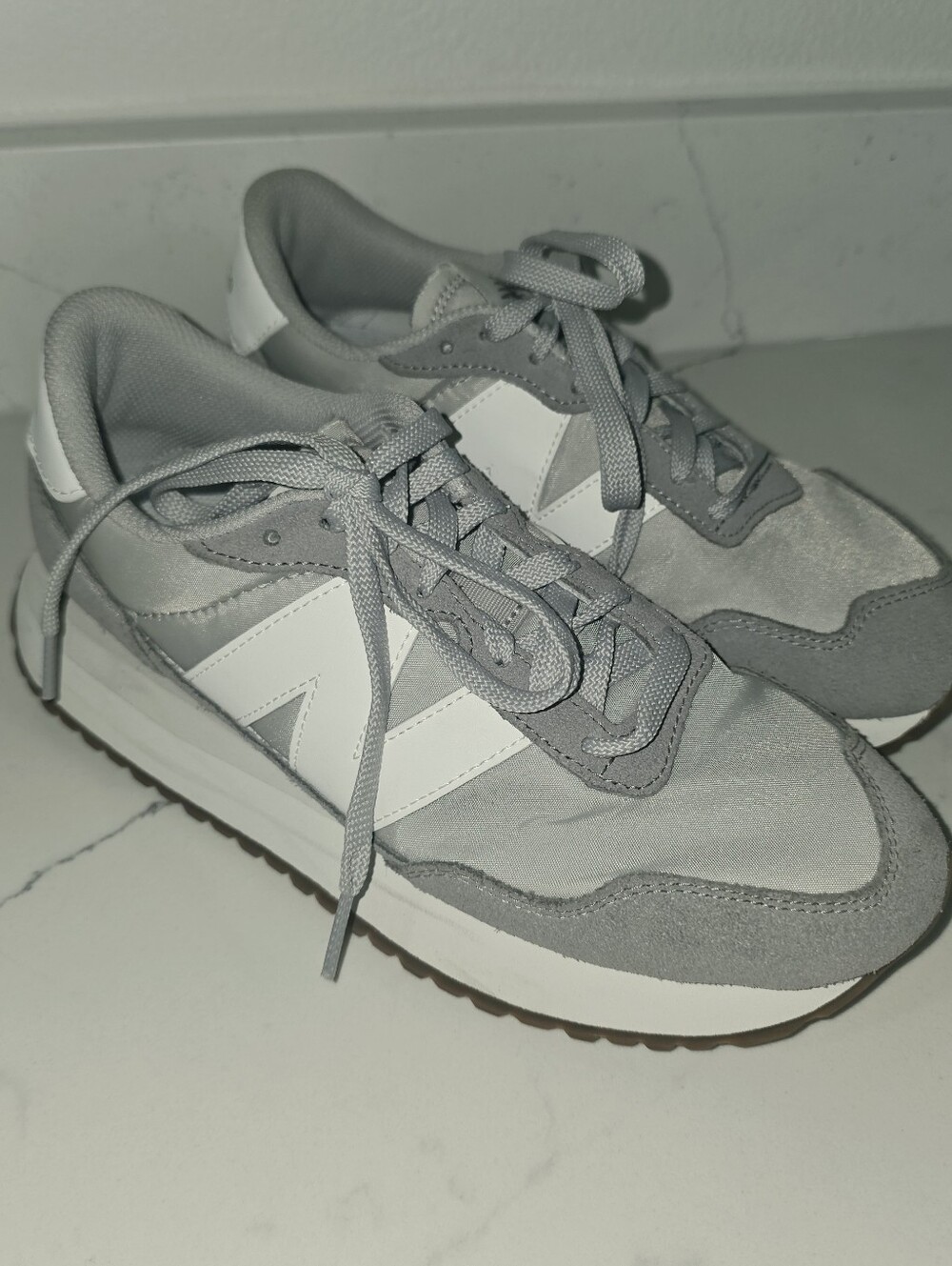 New Balance 237 Women's Sneakers Size 8.5 Gray/White Marblehead Gum WS237NM